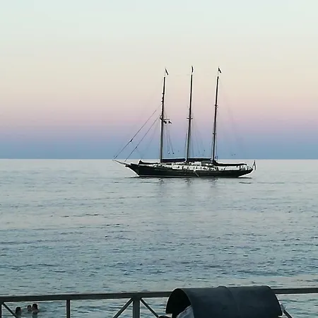 Alba Rossa * Monopoli